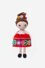 Cargar imagen en el visor de la galería, Muñeca Polleroncita roja con tocado de flores
